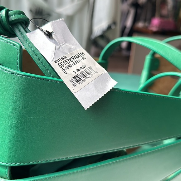 Bottega Veneta is a treasure ❤️ - Picture 4 of 4